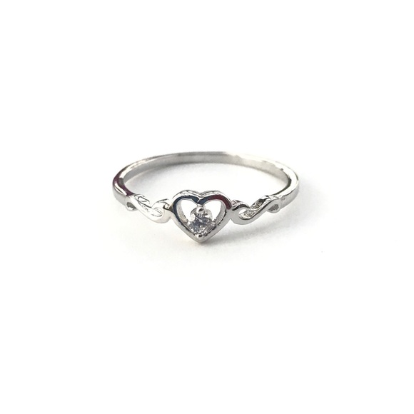 Silver Jewelry Garden Jewelry - Heart Sterling Silver Ring